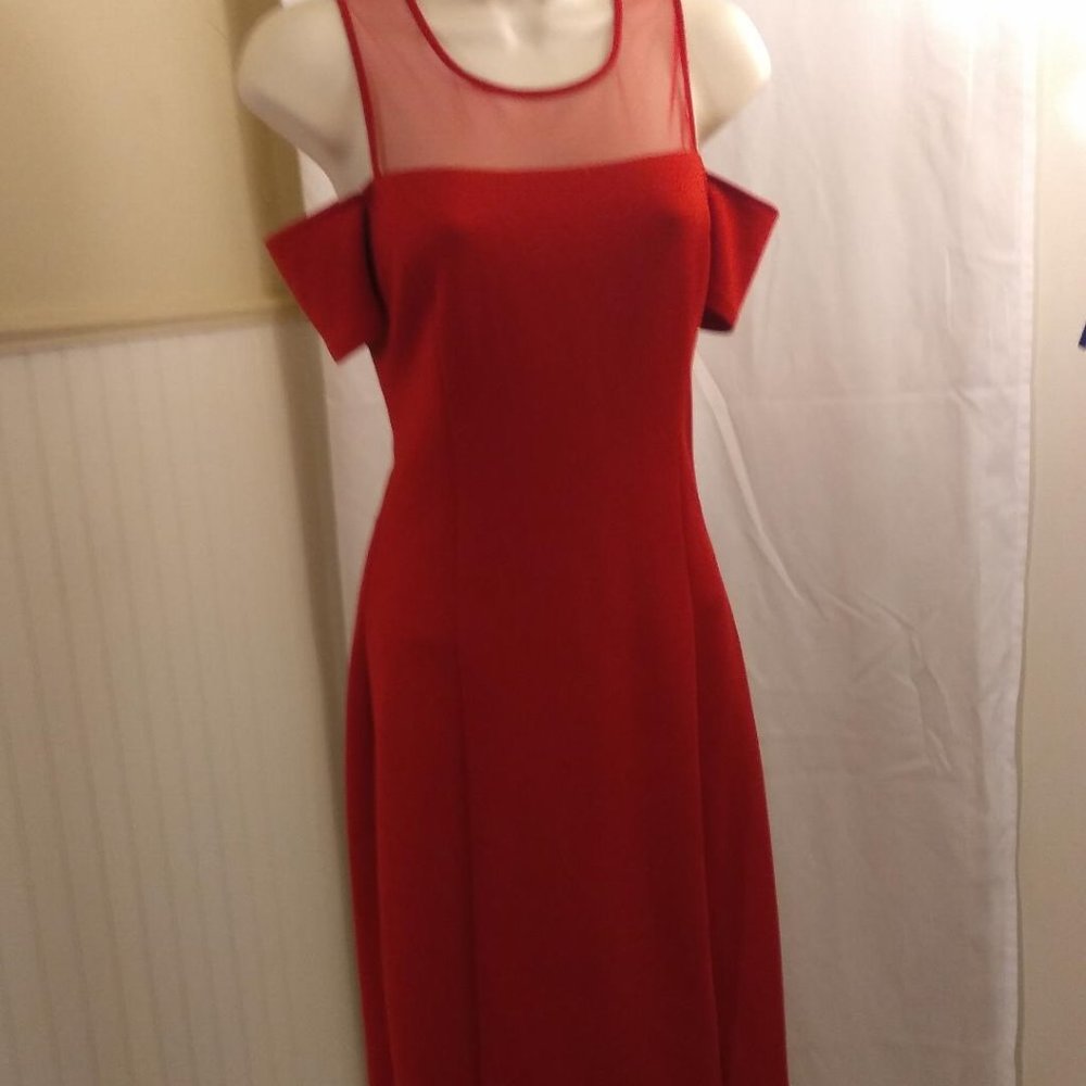 Guess Spring/Summer dress-red cold shoulder (new no tag) Size 6
